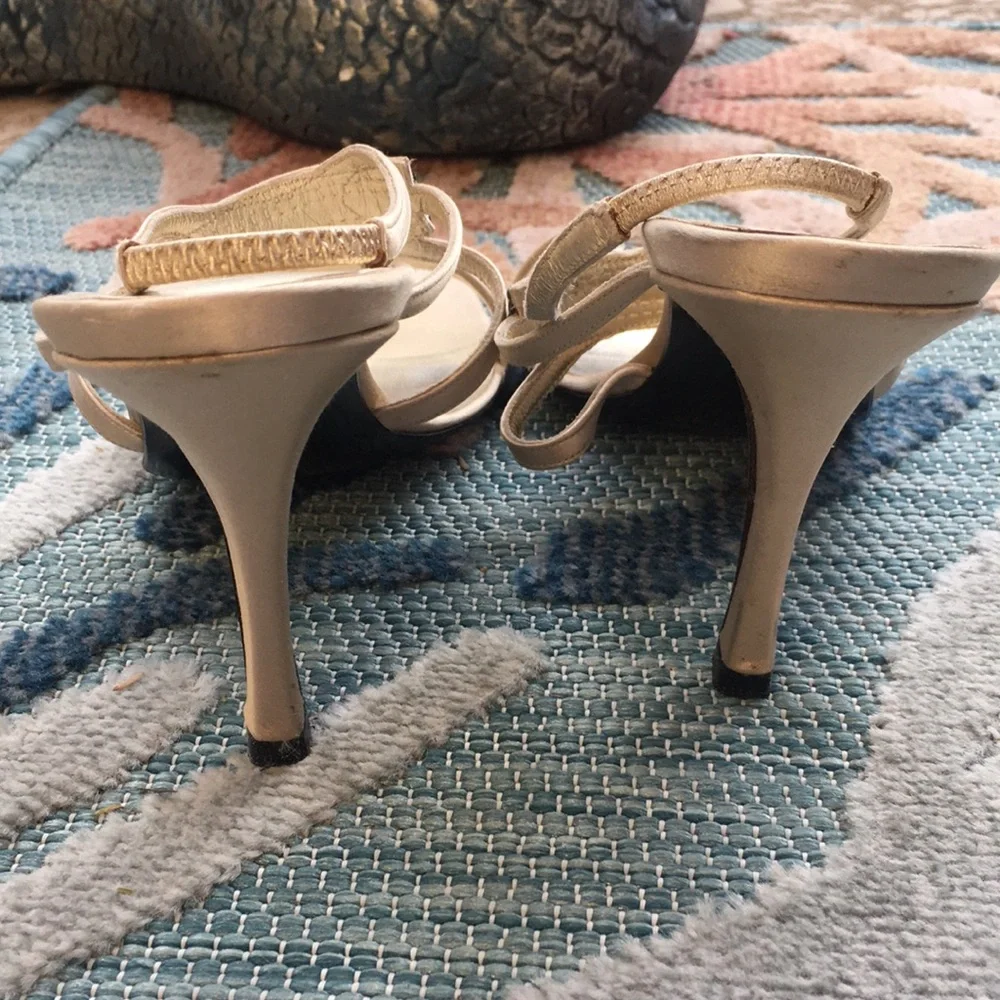 Petra Firenze Rhinestone Satin Heels size 6M Sling Back Evening Party